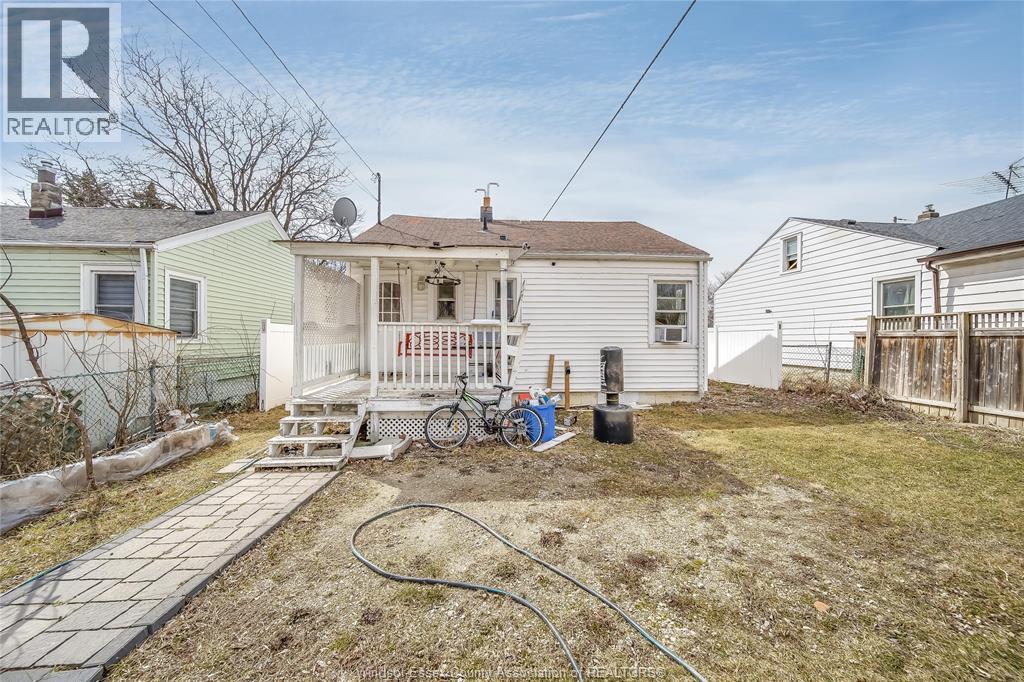 744 Mcdougall Street, Windsor, Ontario  N9A 1L8 - Photo 17 - 26015611