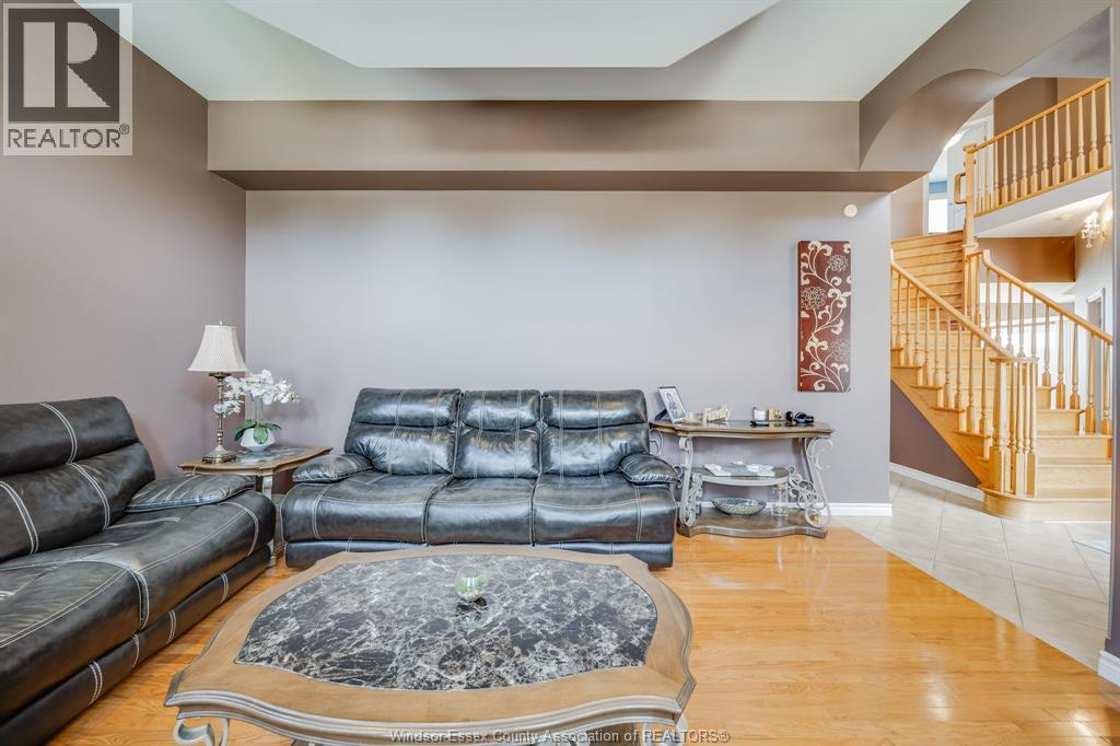 500 Clydesdale, Lakeshore, Ontario  N0R 1A0 - Photo 4 - 26015584