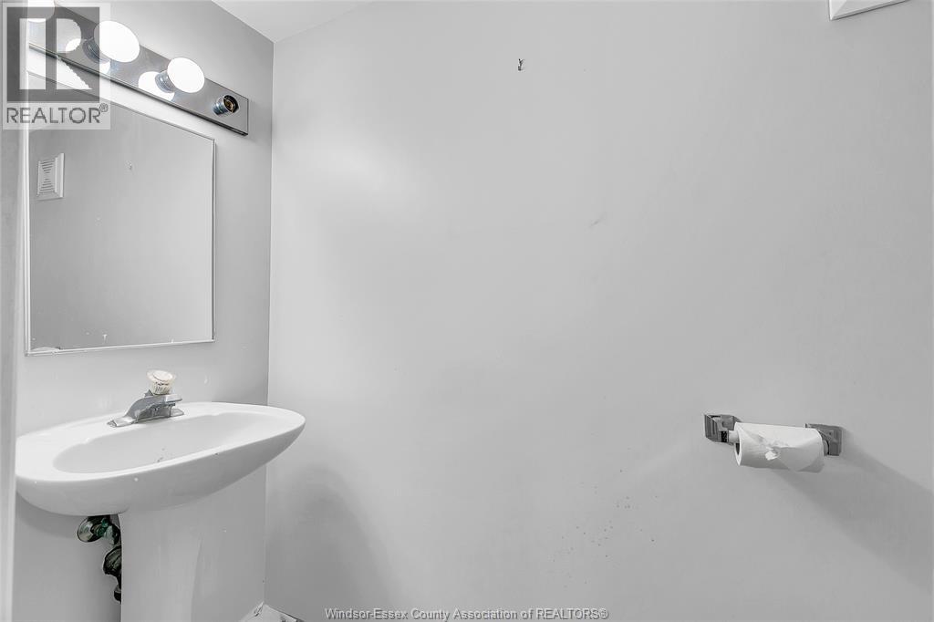 31-33 Giles East, Windsor, Ontario  N9A 4B6 - Photo 40 - 26015640