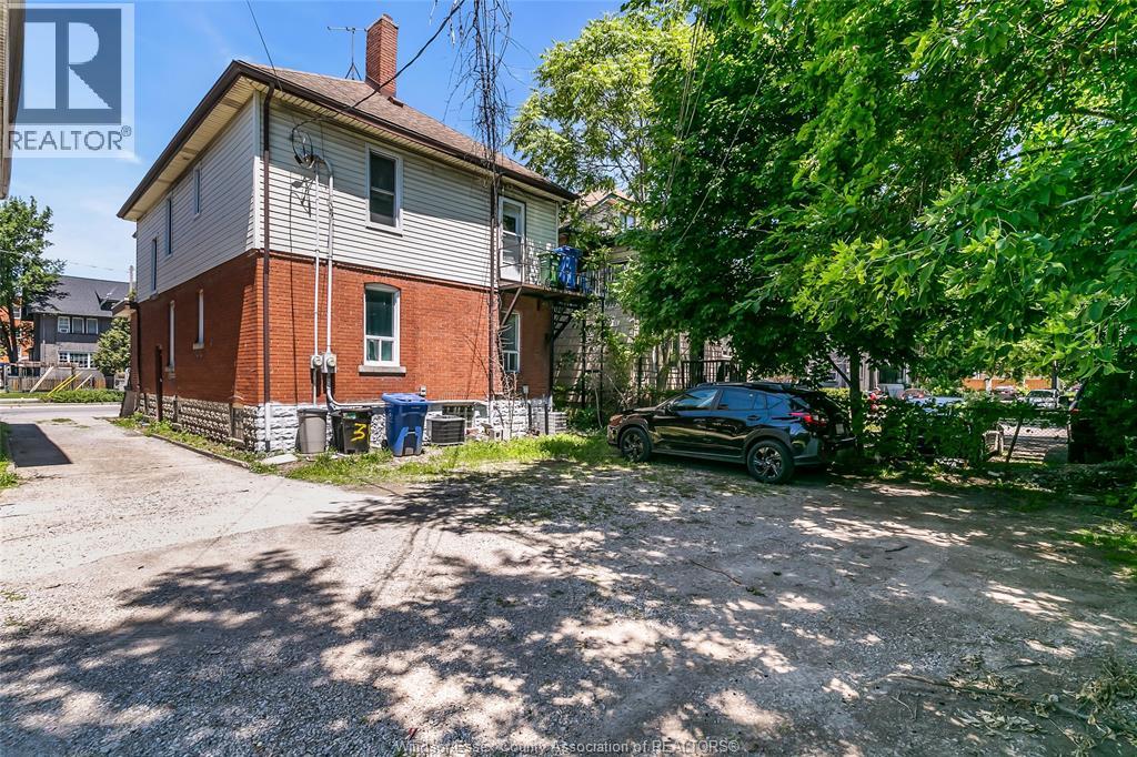 31-33 Giles East, Windsor, Ontario  N9A 4B6 - Photo 42 - 26015640