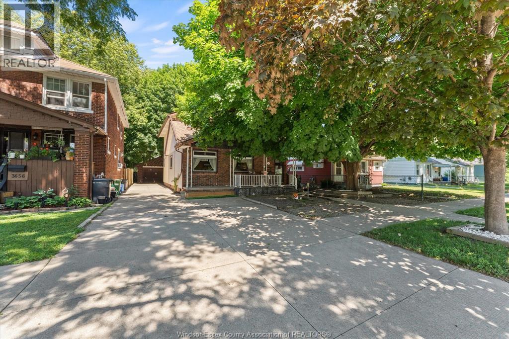 3648 King, Windsor, Ontario  N9C 1P5 - Photo 2 - 26015638