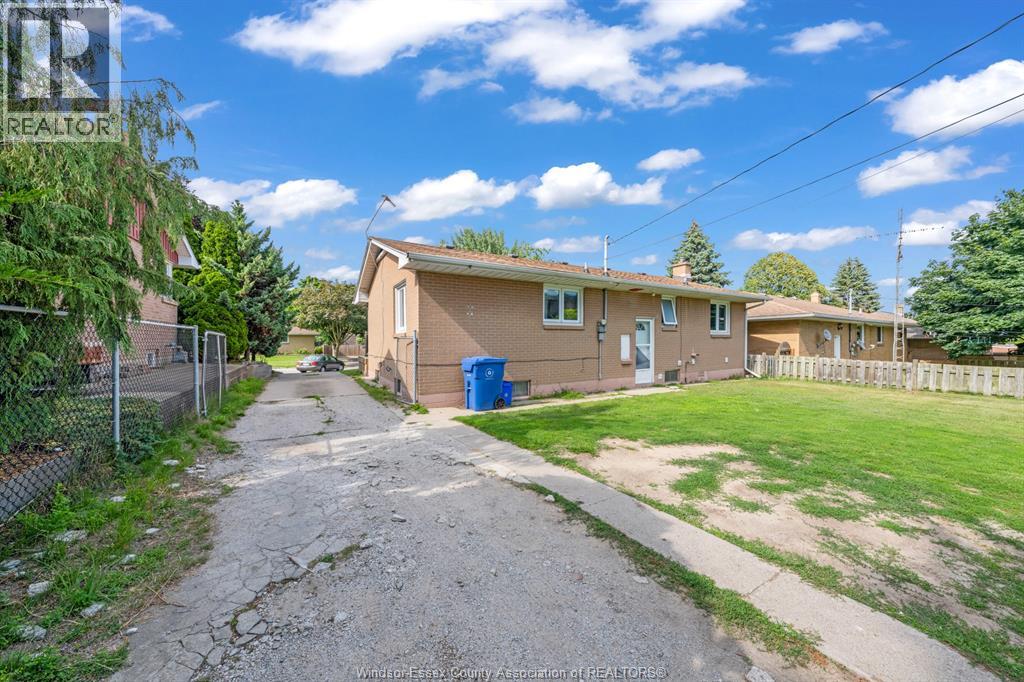10 Countess, Leamington, Ontario  N8H 2H3 - Photo 34 - 26015648