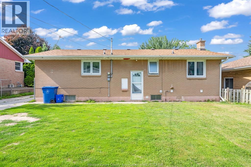 10 Countess, Leamington, Ontario  N8H 2H3 - Photo 35 - 26015648