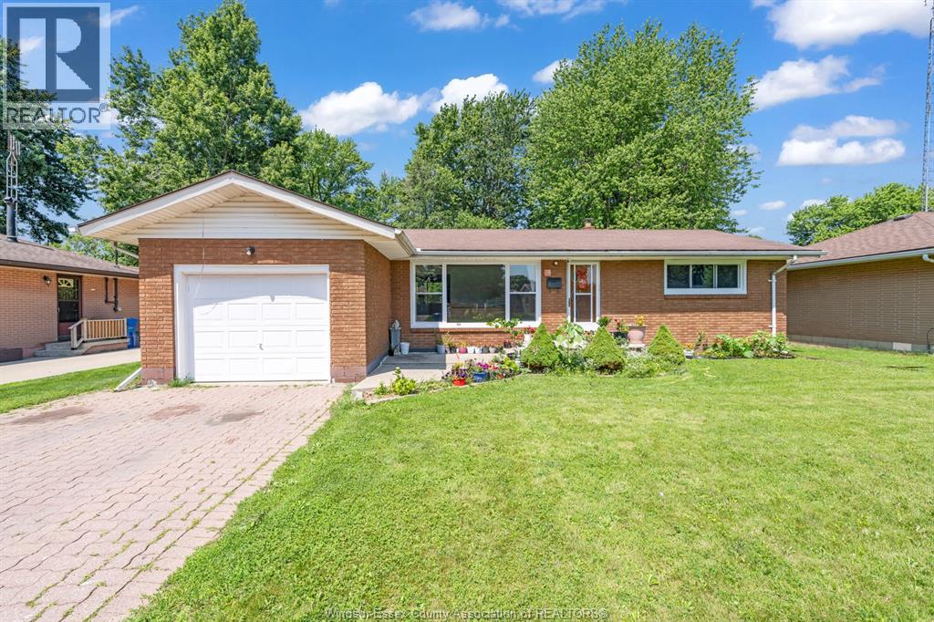 71 Danforth Avenue, Leamington, Ontario  N8H 2P8 - Photo 1 - 26015571