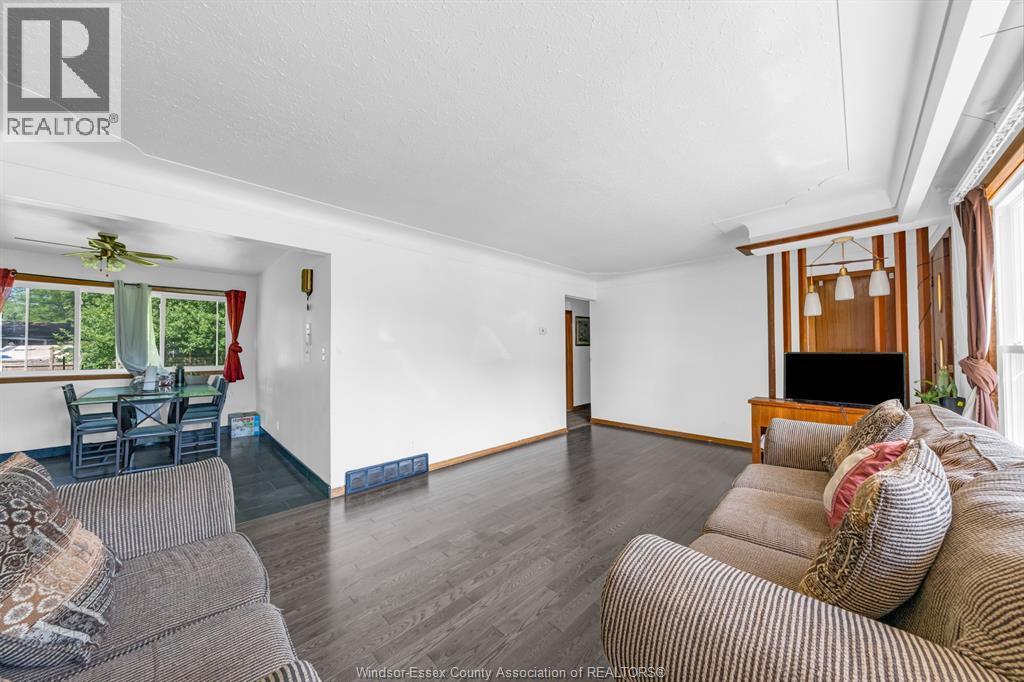 71 Danforth Avenue, Leamington, Ontario  N8H 2P8 - Photo 4 - 26015571