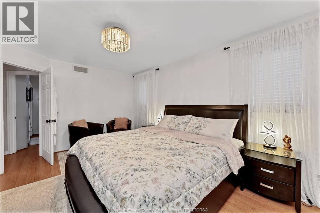 4238 Sharon, Windsor, Ontario  N9G 2X9 - Photo 23 - 26015671