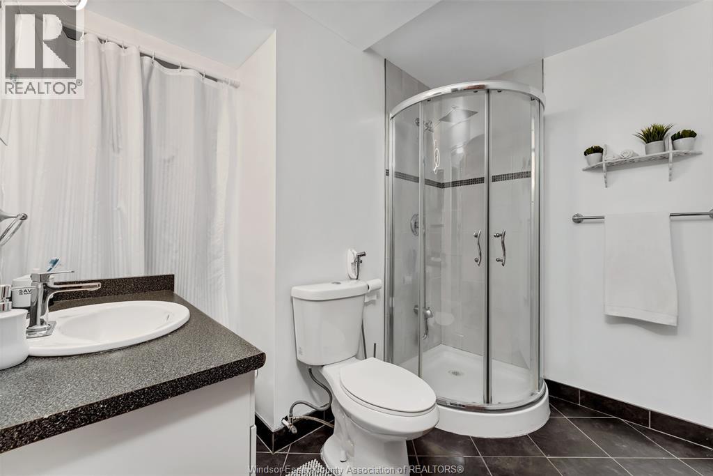 4238 Sharon, Windsor, Ontario  N9G 2X9 - Photo 32 - 26015671