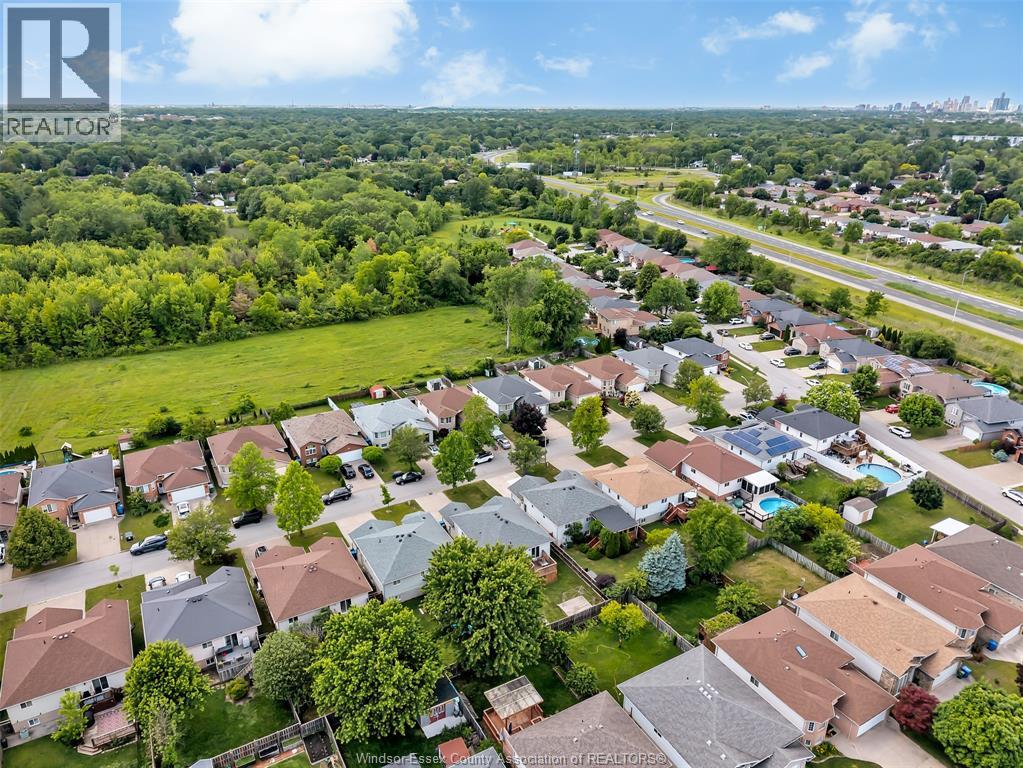 4238 Sharon, Windsor, Ontario  N9G 2X9 - Photo 37 - 26015671