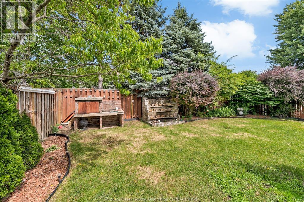 4238 Sharon, Windsor, Ontario  N9G 2X9 - Photo 7 - 26015671