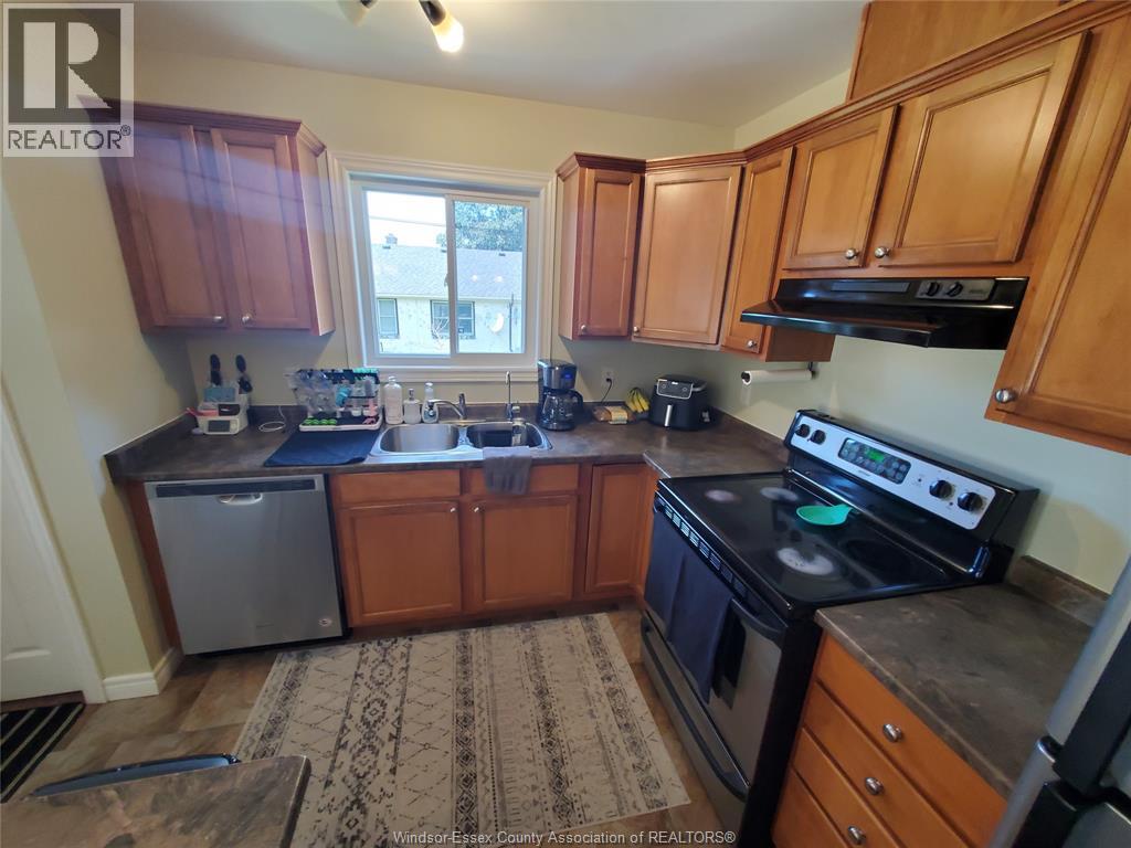 1710 Northway, Windsor, Ontario  N9B 1X9 - Photo 1 - 26015668