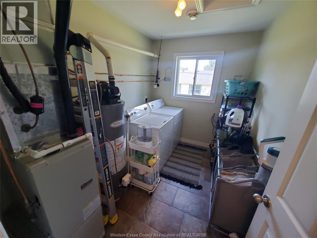 1710 Northway, Windsor, Ontario  N9B 1X9 - Photo 11 - 26015668