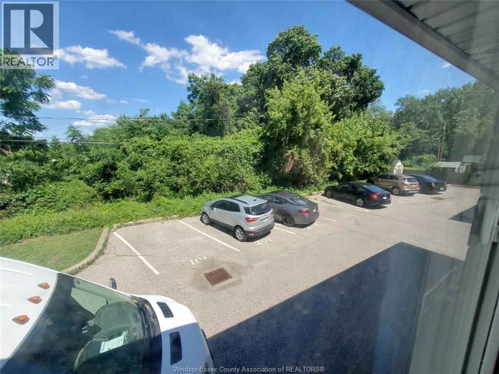1710 Northway, Windsor, Ontario  N9B 1X9 - Photo 14 - 26015668