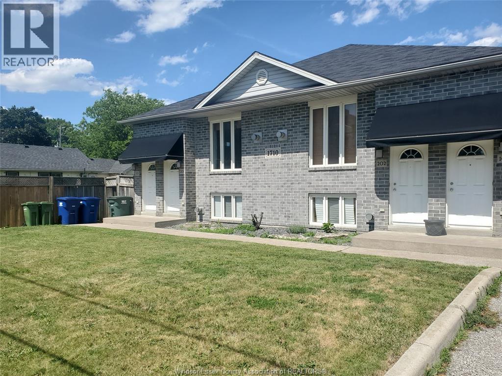 1710 Northway, Windsor, Ontario  N9B 1X9 - Photo 4 - 26015668