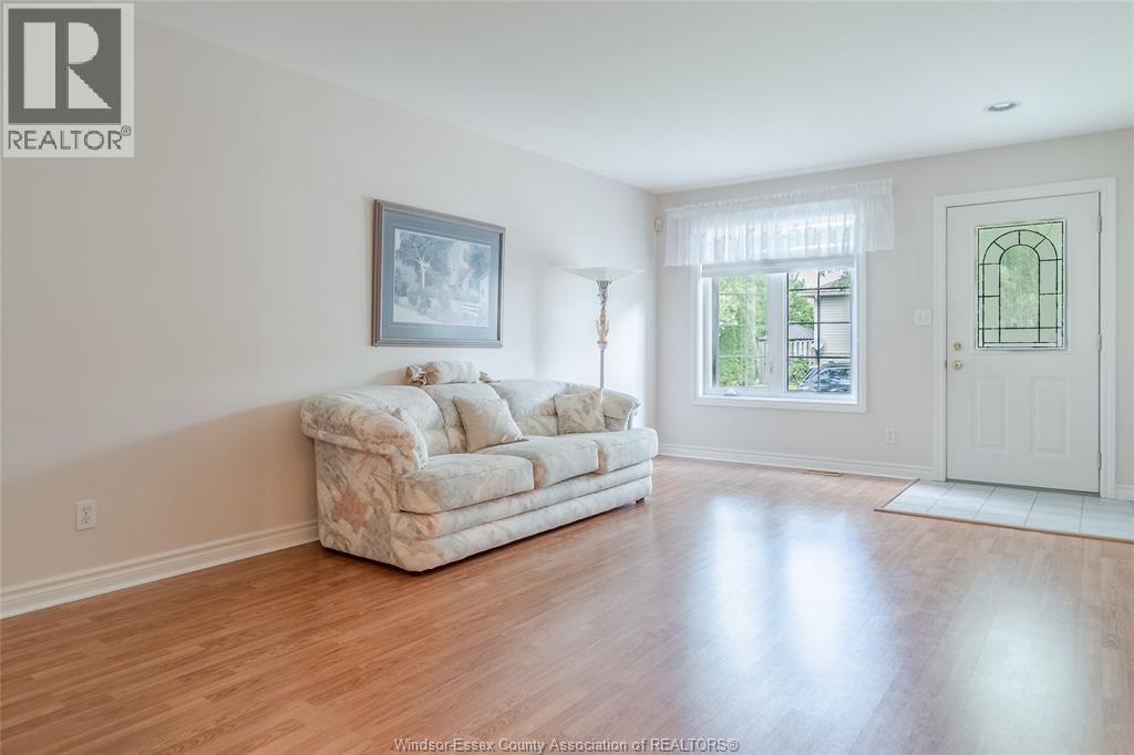 1086 Lexington Circle, Windsor, Ontario  N8S 4T3 - Photo 4 - 26015642