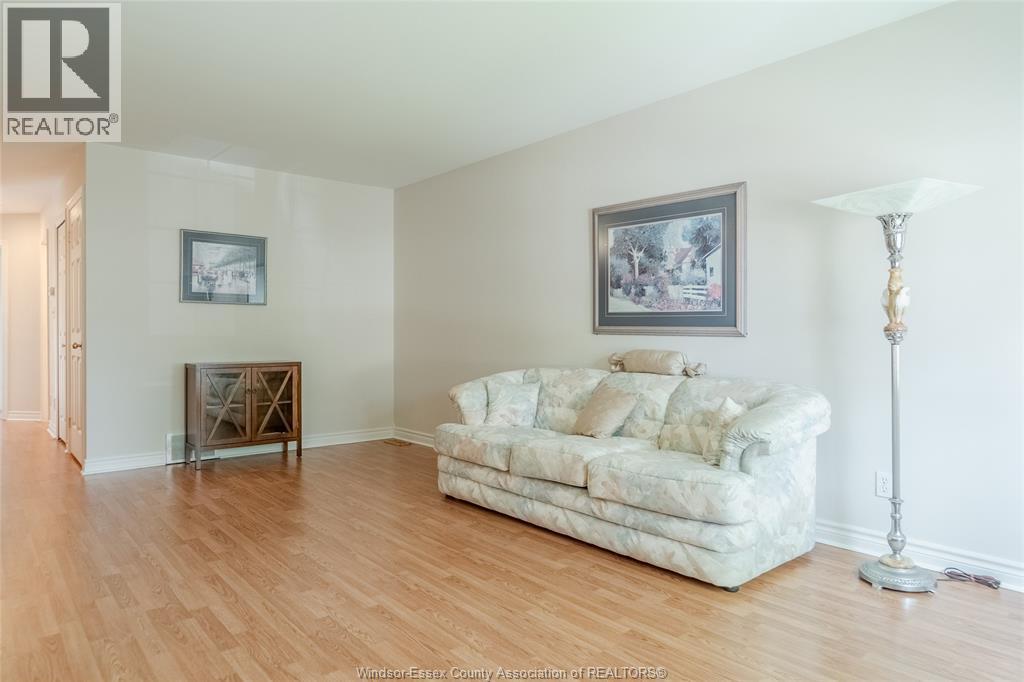 1086 Lexington Circle, Windsor, Ontario  N8S 4T3 - Photo 6 - 26015642