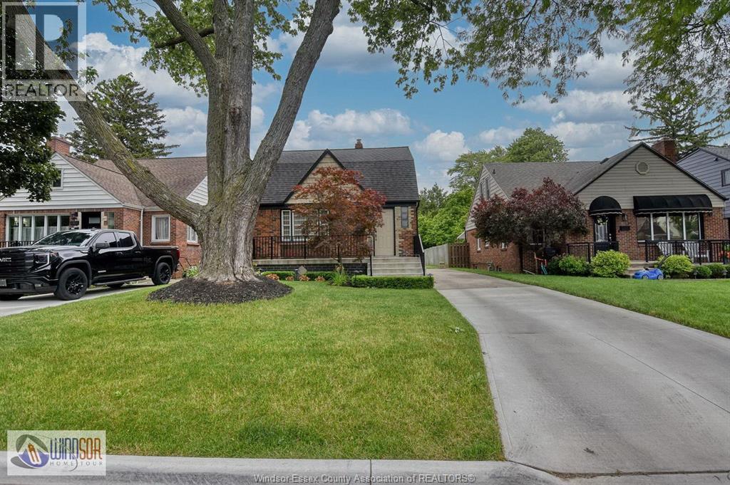 2332 Moy Avenue, Windsor, Ontario  N8W 2M8 - Photo 2 - 26015690