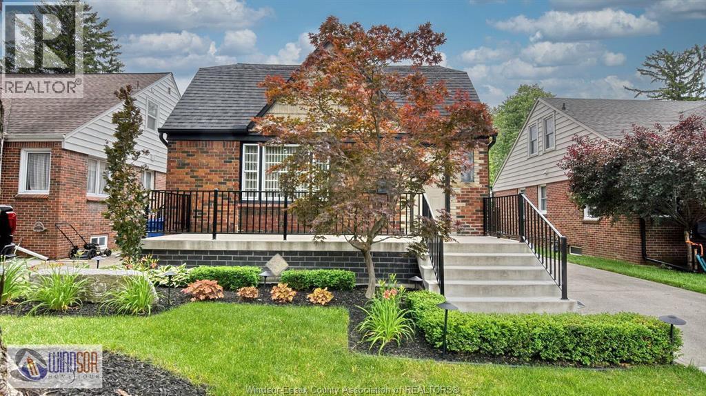 2332 Moy Avenue, Windsor, Ontario  N8W 2M8 - Photo 3 - 26015690