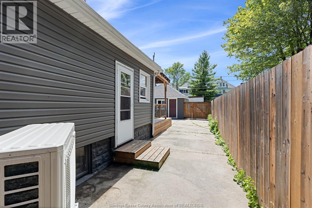 327 Lincoln, Windsor, Ontario  N8Y 2G6 - Photo 22 - 26015684
