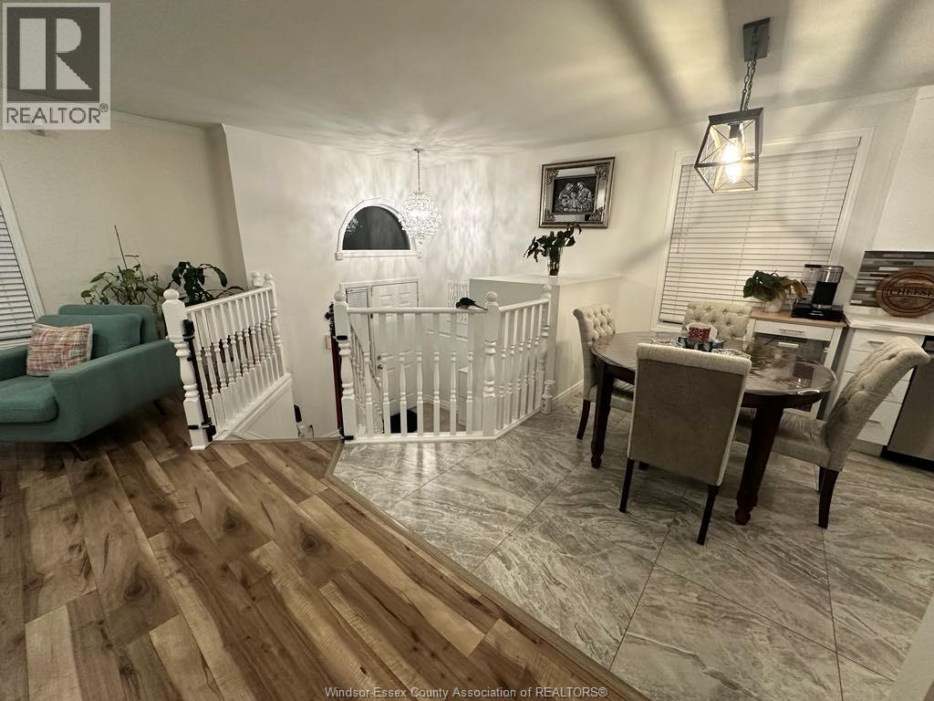 7929 Hawthorne Drive, Windsor, Ontario  N8R 2J9 - Photo 4 - 26015676
