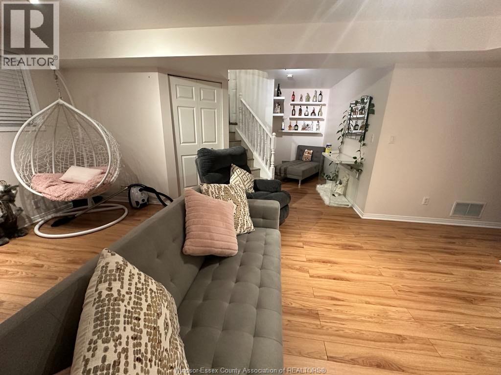 7929 Hawthorne Drive, Windsor, Ontario  N8R 2J9 - Photo 41 - 26015676
