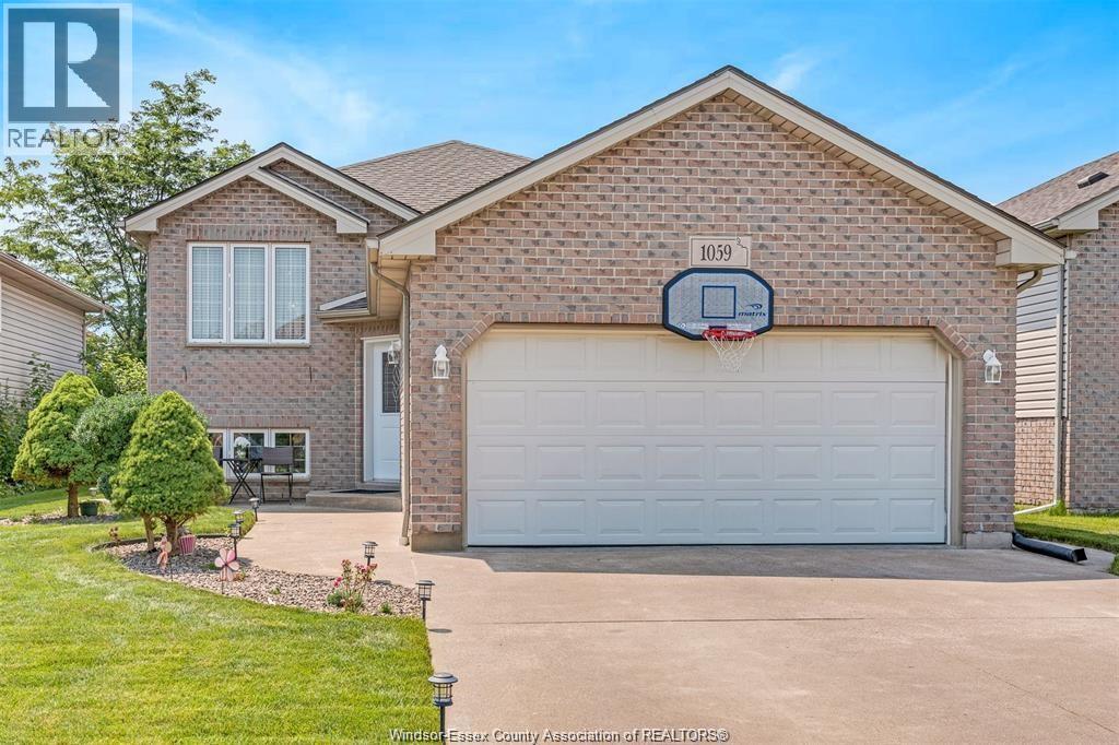 1059 Silverdale Drive Unit# Main, Windsor, Ontario  N9G 2S1 - Photo 1 - 26015719