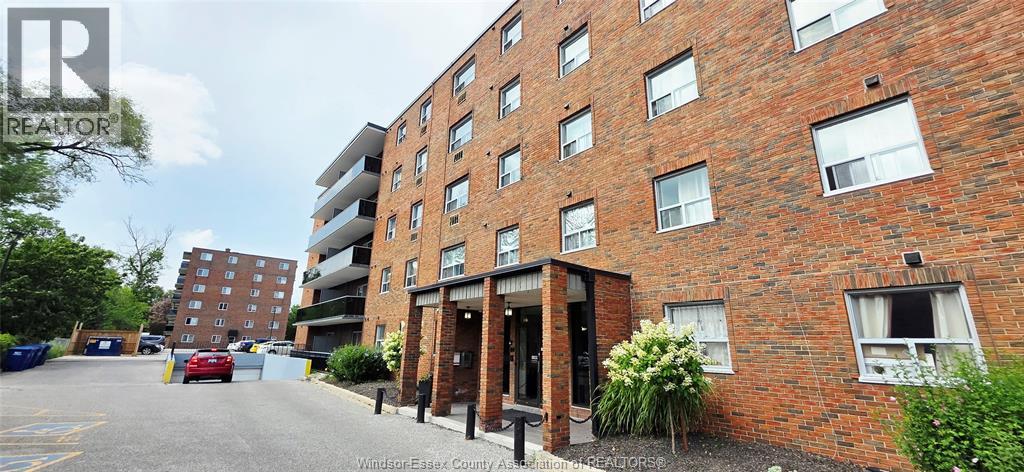 3900 Wyandotte Street East Unit# 121, Windsor, Ontario  N8Y 1B3 - Photo 1 - 26015652