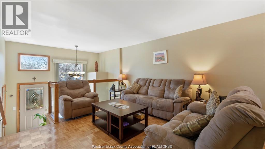 4221 Stagecoach, Windsor, Ontario  N9G 2W8 - Photo 5 - 26015704