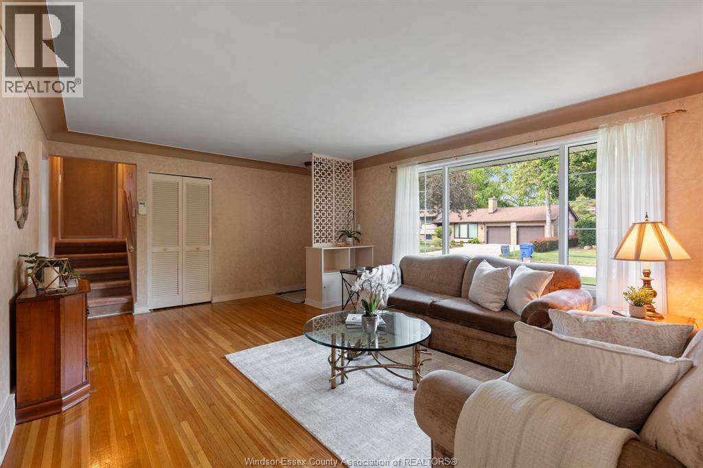 3659 Bruce Avenue, Windsor, Ontario  N9E 1W4 - Photo 4 - 26015179