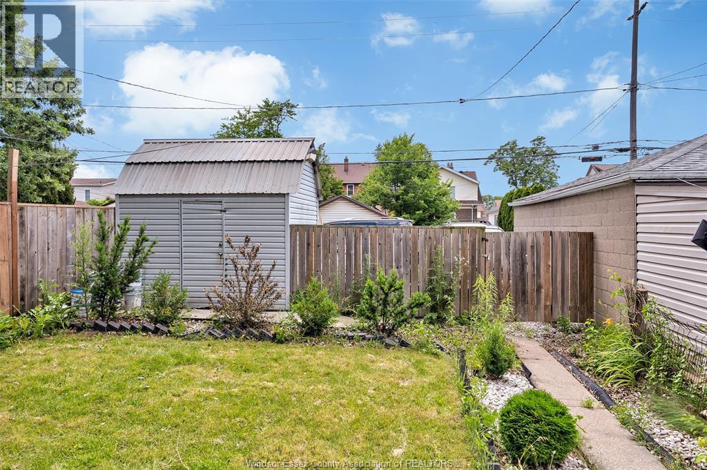 1431 Langlois, Windsor, Ontario  N8X 4L9 - Photo 10 - 26015708