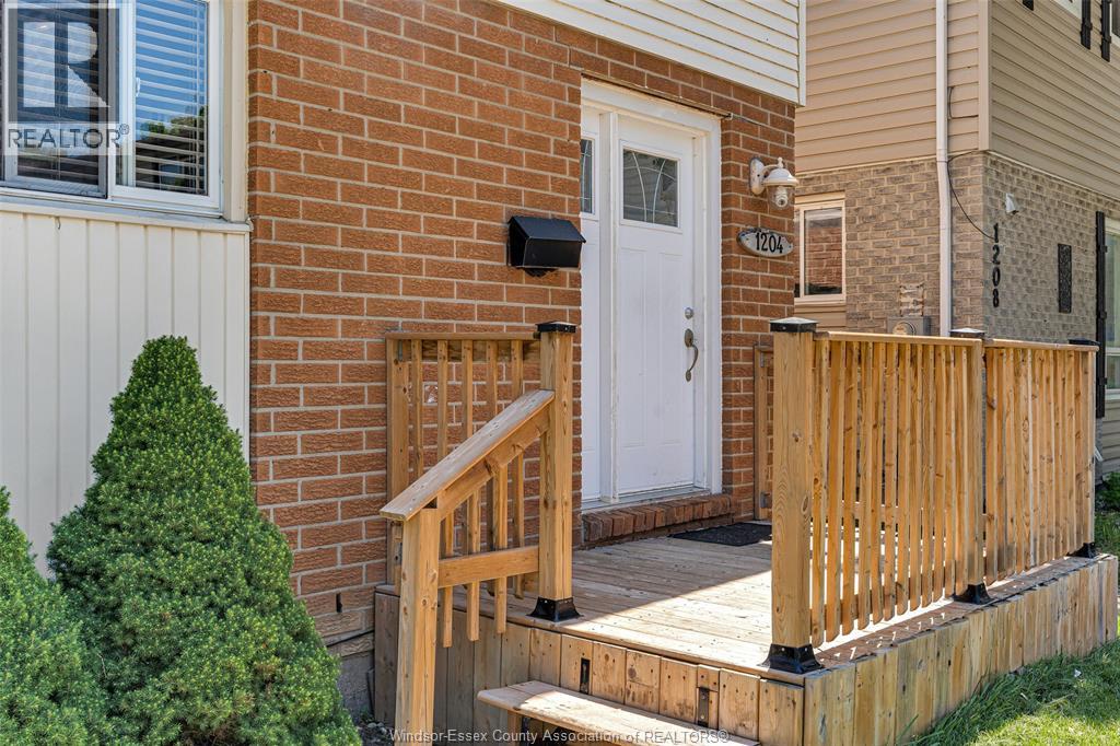1204 Copperfield Pl, Windsor, Ontario  N8S 4G6 - Photo 3 - 26015753