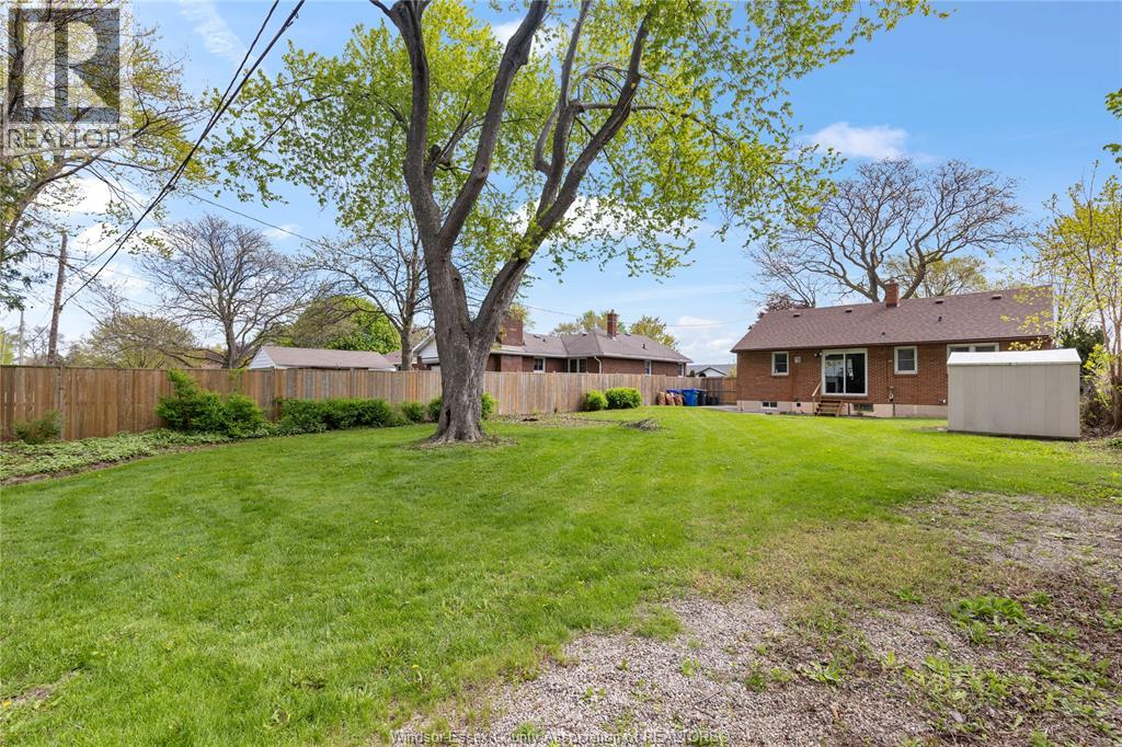 221 Grace Road, Tecumseh, Ontario  N8N 2G6 - Photo 25 - 26015794