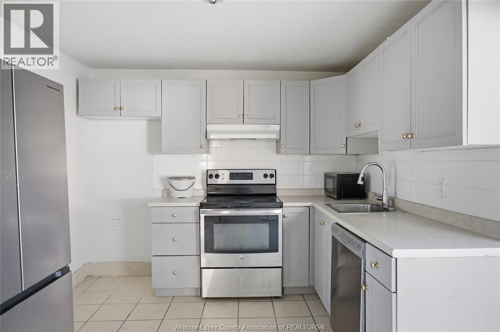 977 Gladstone, Windsor, Ontario  N9A 2R5 - Photo 13 - 26015777