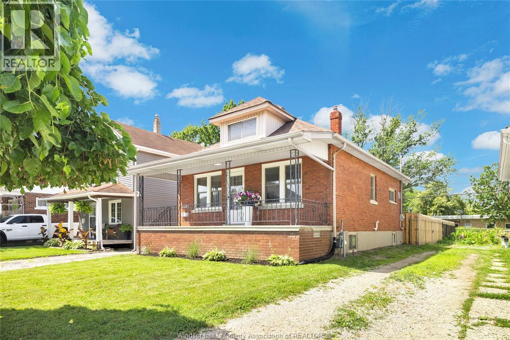 1209 Curry Avenue, Windsor, Ontario  N9B 2C8 - Photo 3 - 26015751