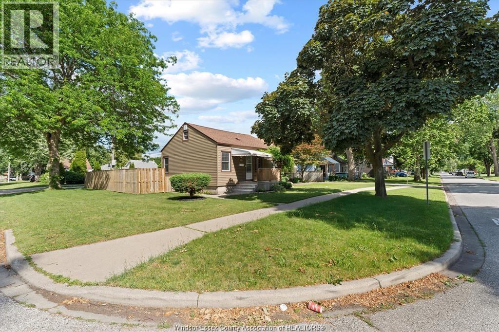 1904 Westcott, Windsor, Ontario  N8W 4K4 - Photo 18 - 26015804