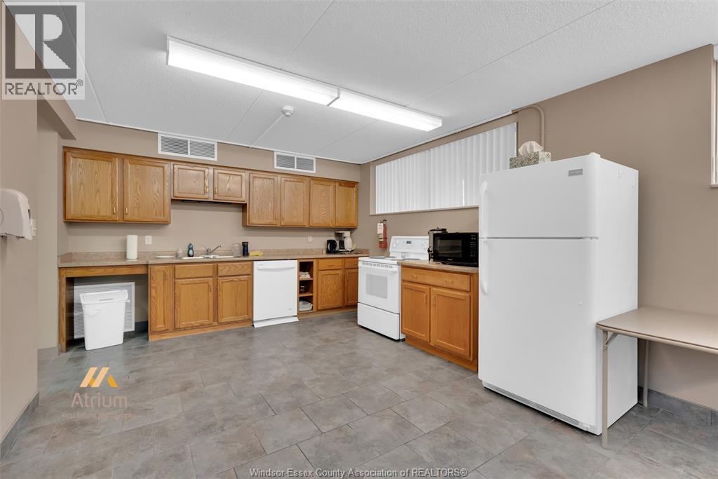 310 Village Grove Drive Unit# 315, Tecumseh, Ontario  N8N 4X7 - Photo 31 - 26015796