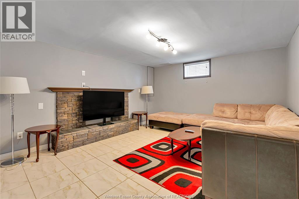 3966 Byng Unit# Lower, Windsor, Ontario  N8W 3J6 - Photo 17 - 26015763