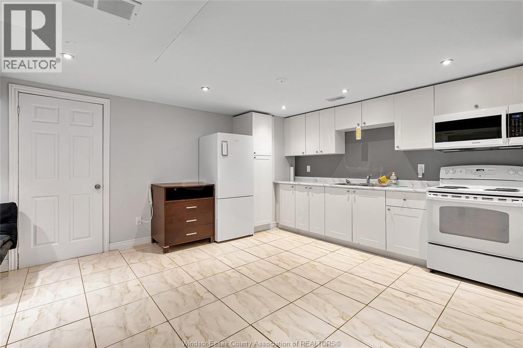 3966 Byng Unit# Lower, Windsor, Ontario  N8W 3J6 - Photo 7 - 26015763