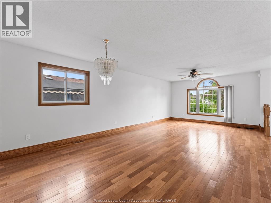 1553 Blairwood Crescent, Windsor, Ontario  N8W 5M6 - Photo 7 - 26015747