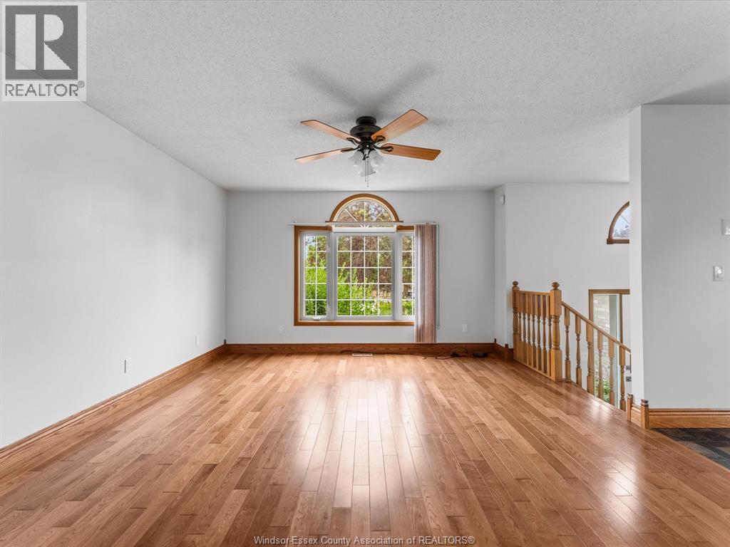 1553 Blairwood Crescent, Windsor, Ontario  N8W 5M6 - Photo 8 - 26015747