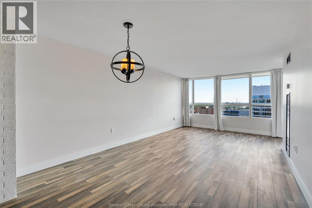 75 Riverside Drive East Unit# 1902, Windsor, Ontario  N9A 4C4 - Photo 9 - 26015767