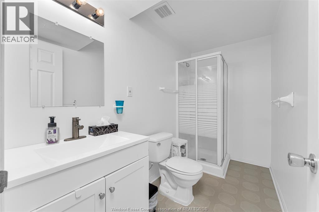 710 Cabana Road East, Windsor, Ontario  N9G 1A4 - Photo 21 - 26015814