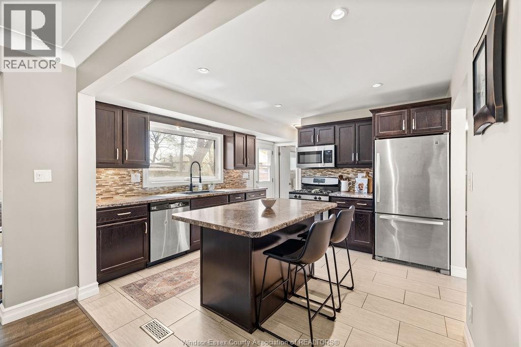 2 Summer Court, Windsor, Ontario  N9E 1R1 - Photo 13 - 26015825