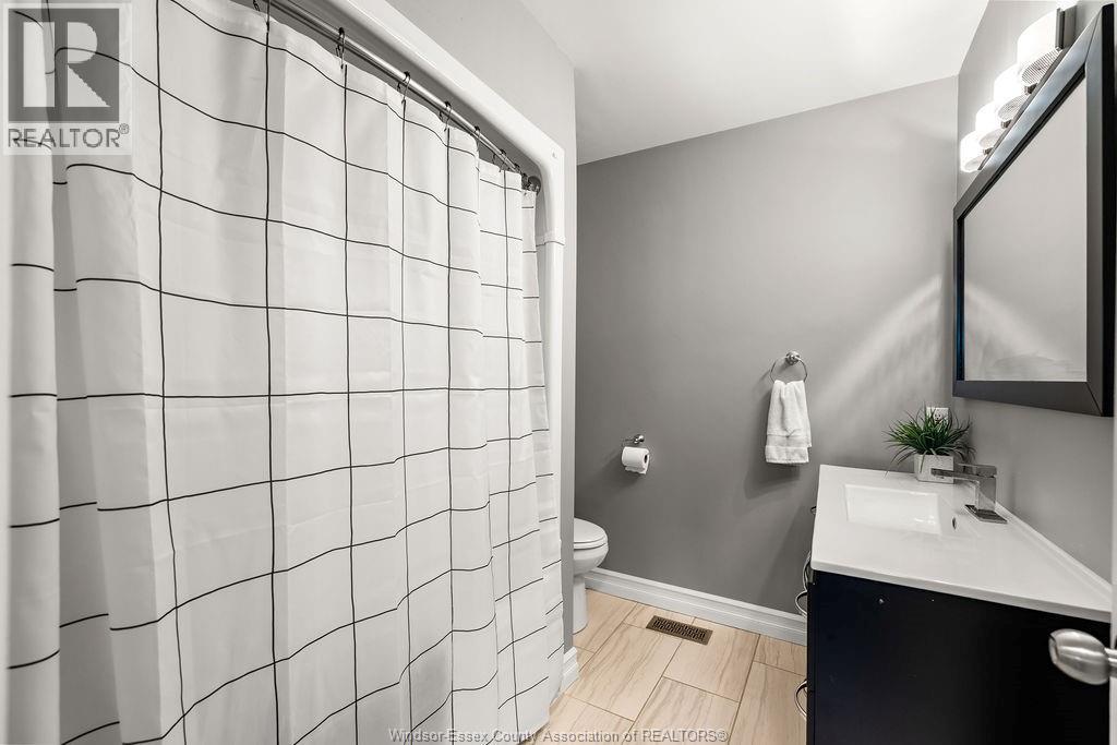2 Summer Court, Windsor, Ontario  N9E 1R1 - Photo 21 - 26015825