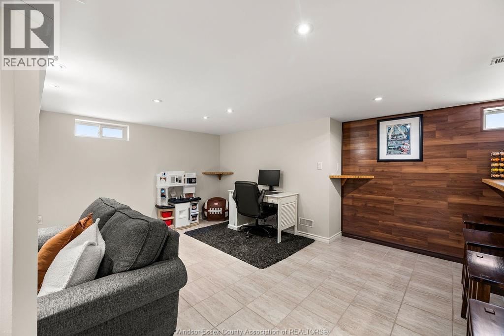 2 Summer Court, Windsor, Ontario  N9E 1R1 - Photo 26 - 26015825