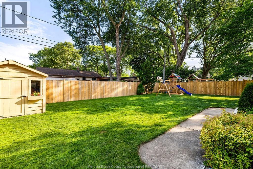2 Summer Court, Windsor, Ontario  N9E 1R1 - Photo 32 - 26015825
