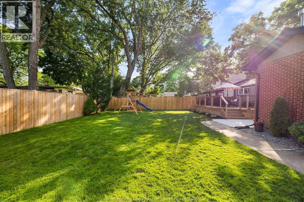2 Summer Court, Windsor, Ontario  N9E 1R1 - Photo 33 - 26015825