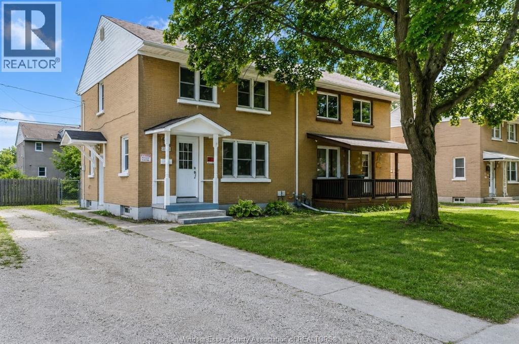 2123 Secord, Windsor, Ontario  N9B 1T2 - Photo 2 - 26015801