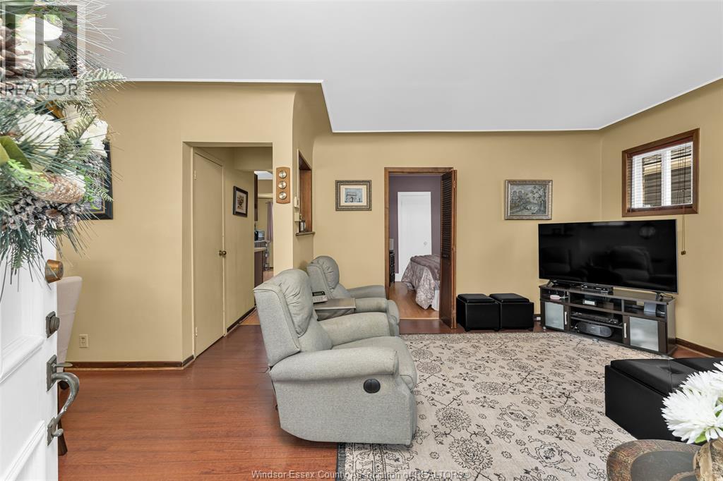 2342 Westcott, Windsor, Ontario  N8W 4K7 - Photo 8 - 26015832