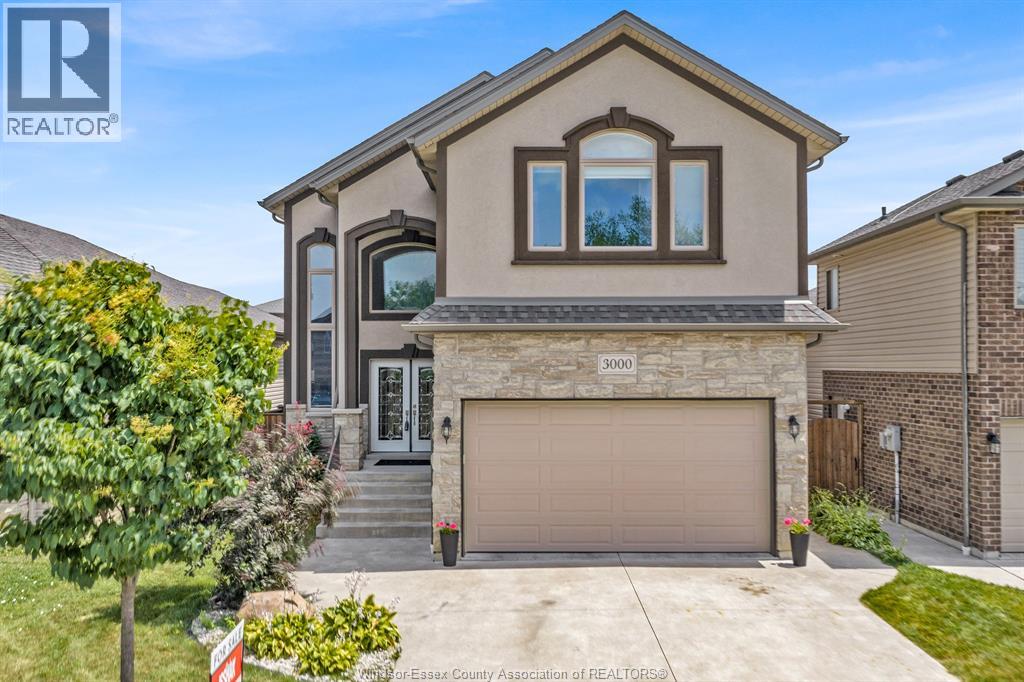3000 MCROBBIE CRESCENT, Windsor, Ontario