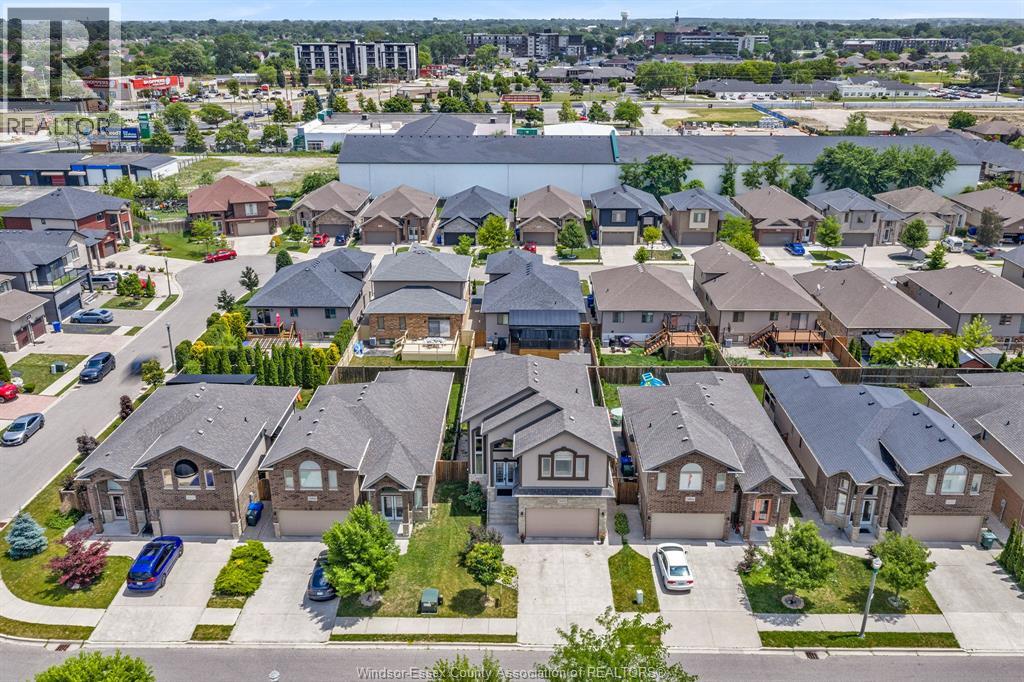3000 Mcrobbie Crescent, Windsor, Ontario  N8R 0B1 - Photo 2 - 26015823
